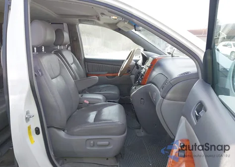 2006 Toyota Sienna Xle z USA, uszkodzony, nr VIN 5TDZA22C06S470851